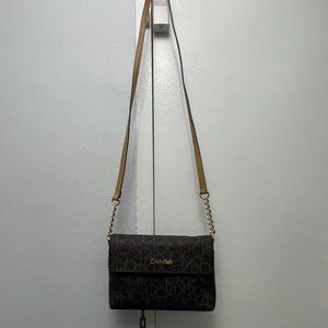 Calvin Klein Signature Crossbody - Brown